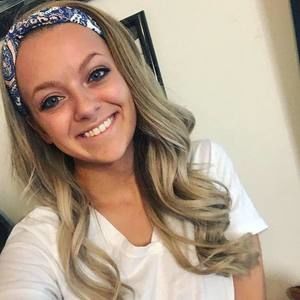 Meet your Posher, Lauren